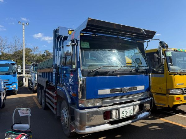 NISSAN UD